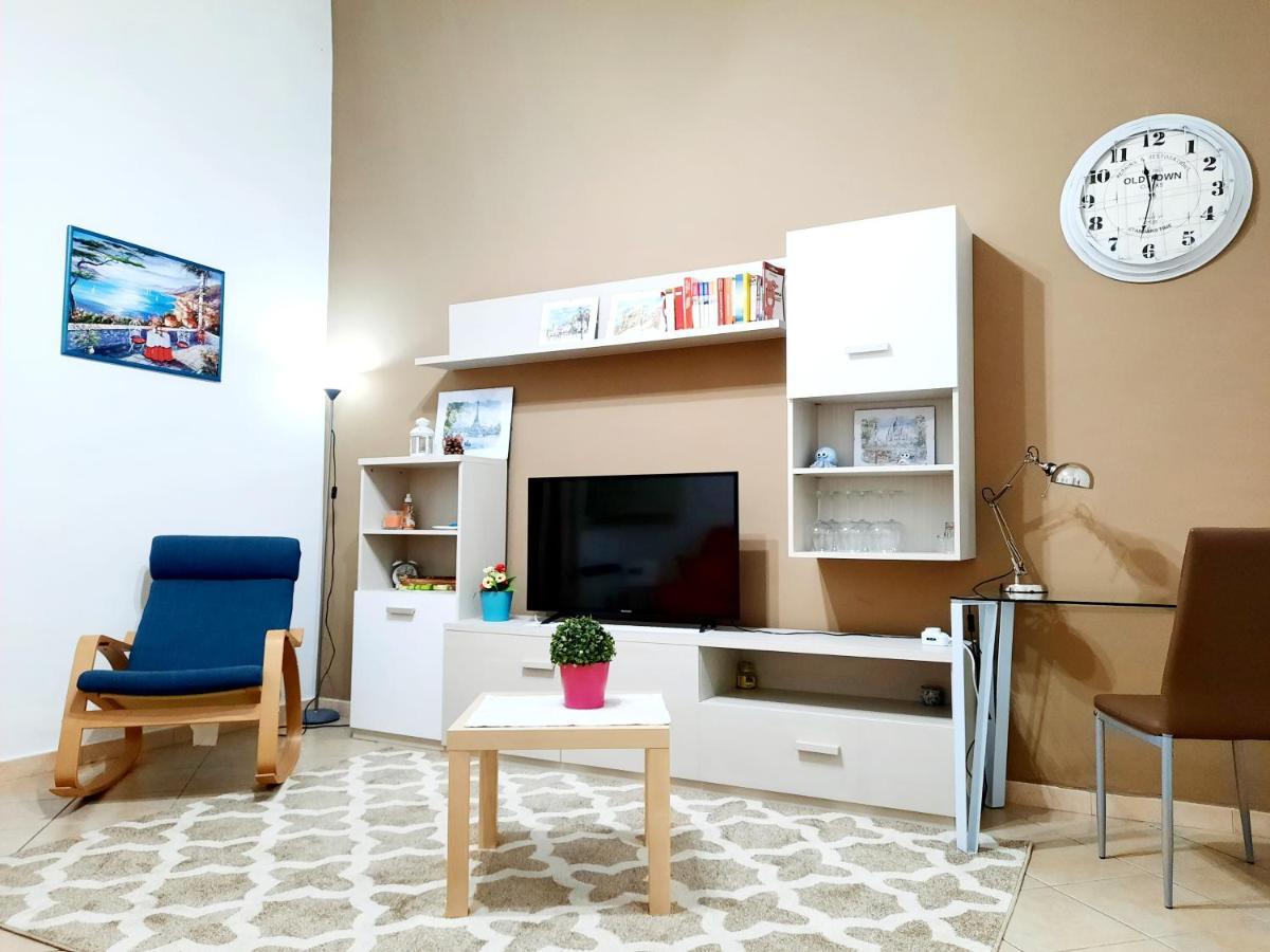 הוילה אסראלה La Casetta Di Dea מראה חיצוני תמונה